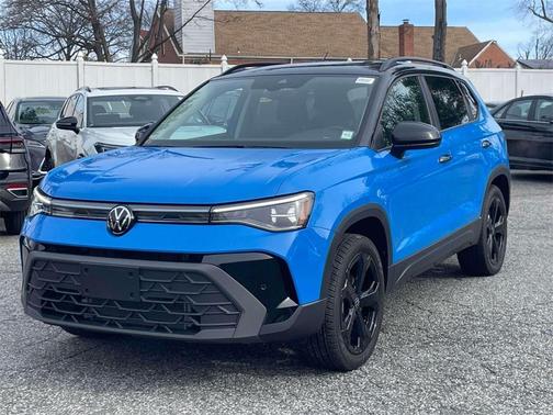 2025 Volkswagen Taos 1.5T SE Black