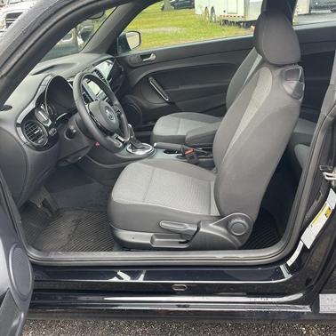 2018 Volkswagen Beetle 2.0T S