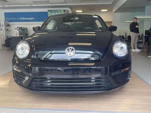 2018 Volkswagen Beetle 2.0T S