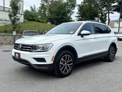 Pure White 2021 Volkswagen Tiguan 2.0T SE