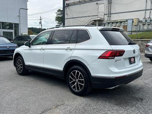 Pure White 2021 Volkswagen Tiguan 2.0T SE