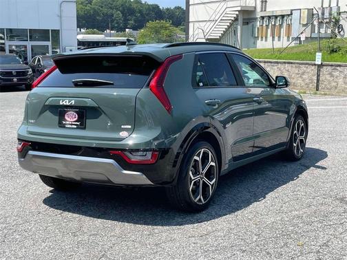 2025 Kia Niro Plug-In Hybrid SX Touring