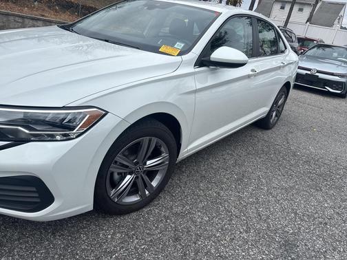 2022 Volkswagen Jetta 1.5T SE