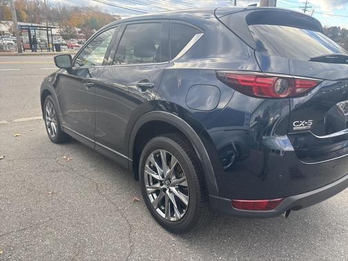 2021 Mazda CX-5 Signature