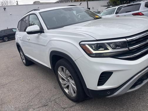 2022 Volkswagen Atlas 3.6L SE w/Technology