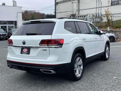 2022 Volkswagen Atlas 3.6L SE w/Technology