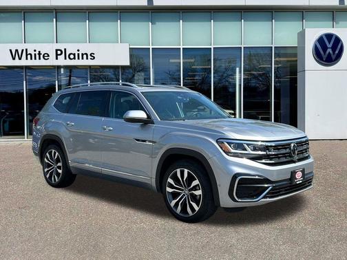 Pyrite Silver Metallic 2023 Volkswagen Atlas 3.6L SEL Premium R-Line
