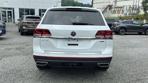 Opal White Pearl Effect 2023 Volkswagen Atlas 3.6L SEL