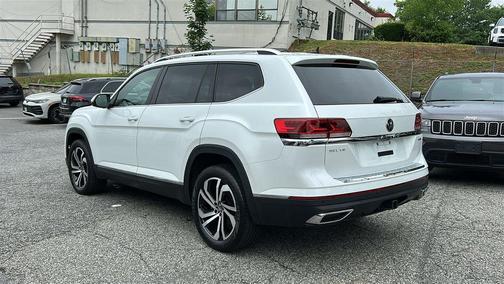 Opal White Pearl Effect 2023 Volkswagen Atlas 3.6L SEL