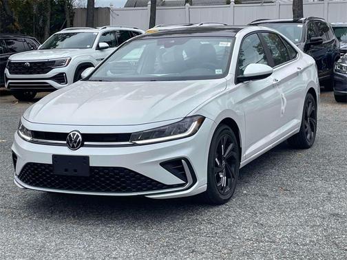 2025 Volkswagen Jetta 1.5T SE