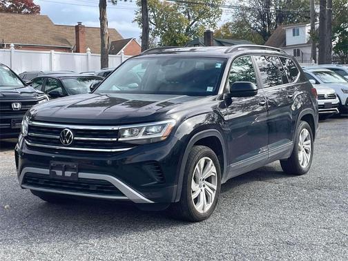 2023 Volkswagen Atlas 3.6L SE w/Technology