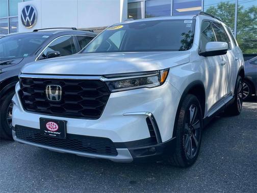 2023 Honda Pilot Touring