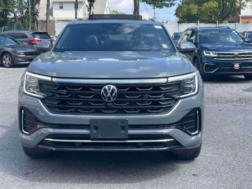 2024 Volkswagen Atlas Cross Sport 2.0T SEL Premium R-Line