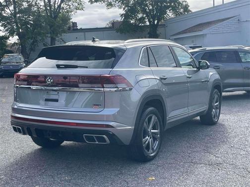 2026 Volkswagen Atlas Cross Sport 2.0T SEL Premium R-Line