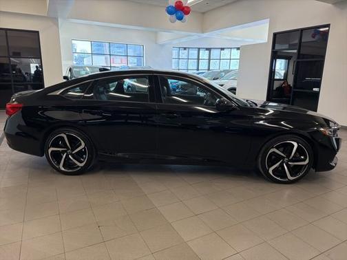 2022 Honda Accord Hybrid 