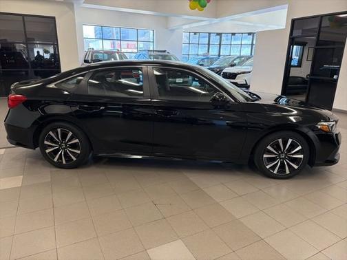Crystal Black Pearl 2024 Honda Civic