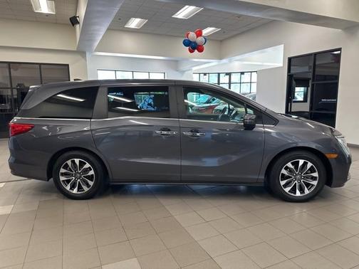 2023 Honda Odyssey 