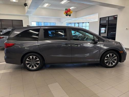 2023 Honda Odyssey 