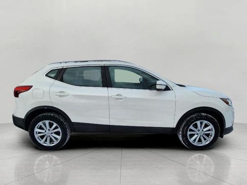 2018 Nissan Rogue Sport SV