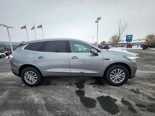 2023 Buick Enclave Essence AWD