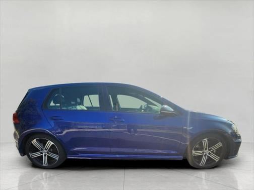2016 Volkswagen Golf R 4-Door