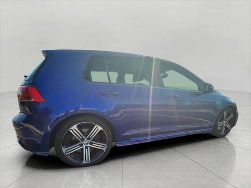 2016 Volkswagen Golf R 4-Door