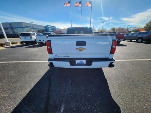 2018 Chevrolet Silverado 1500 2LT