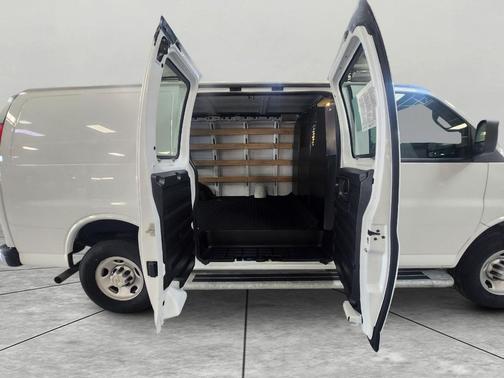 2024 Chevrolet Express 2500 RWD 2500 Regular Wheelbase WT