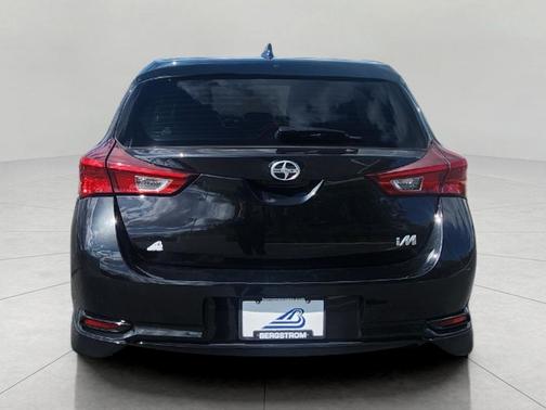2016 Scion iM 5dr HB CVT