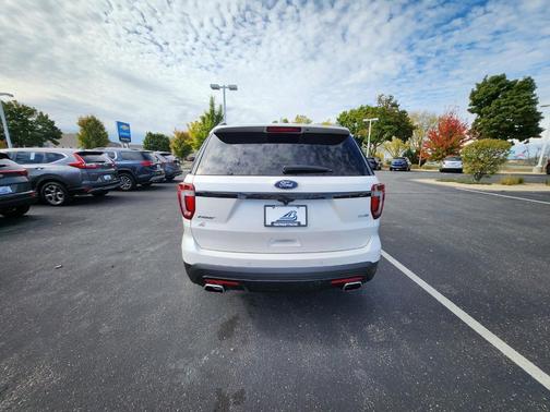 2016 Ford Explorer Sport