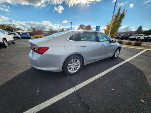 2017 Chevrolet Malibu 1LT