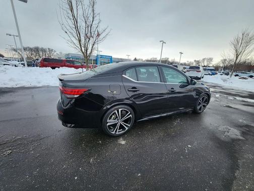 2020 Nissan Sentra SR