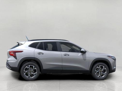 Sterling Gray Metallic 2026 Chevrolet Trax LT