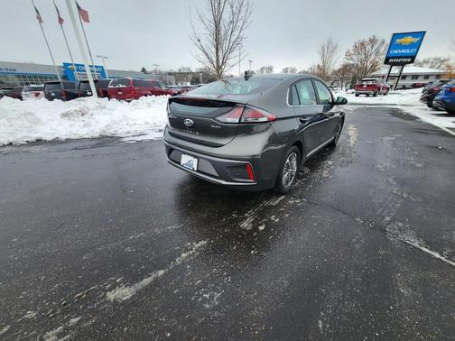 2021 Hyundai IONIQ Plug-In Hybrid SEL