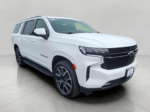 2023 Chevrolet Suburban RST