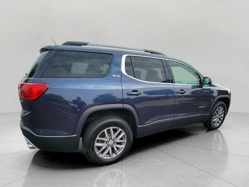 2018 GMC Acadia SLE-2