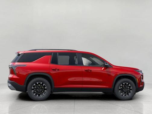 Radiant Red Tintcoat 2026 Chevrolet Traverse AWD Z71