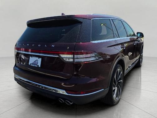 BURGUNDY VELVET MET TINTED CC 2020 Lincoln Aviator Reserve AWD