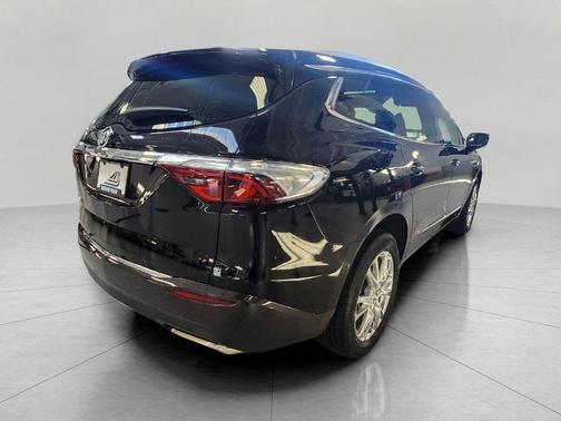 2023 Buick Enclave Essence AWD