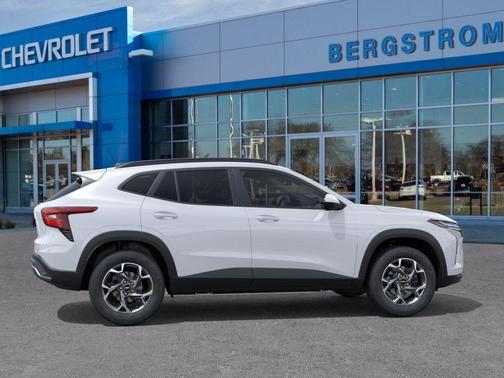 Summit White 2026 Chevrolet Trax LT