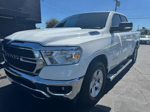 Bright White Clearcoat 2019 RAM 1500 Big Horn