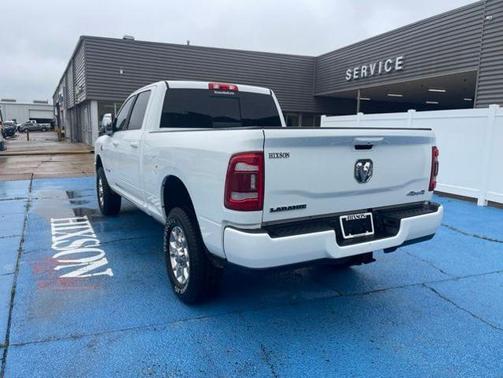 Bright White Clearcoat 2024 RAM 2500 LARAMIE