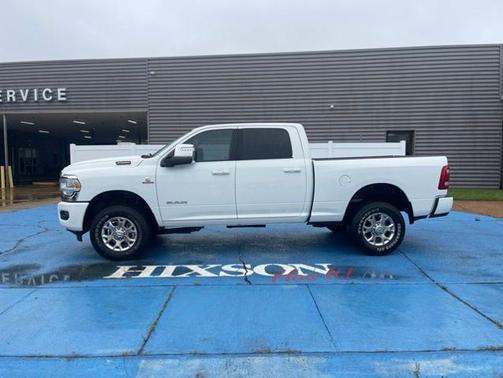 Bright White Clearcoat 2024 RAM 2500 LARAMIE