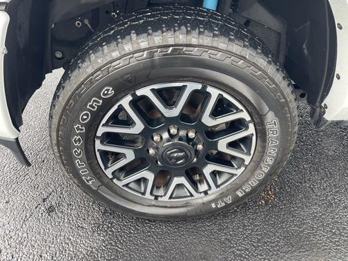 Bright White Clearcoat 2025 RAM 2500 LIMITED
