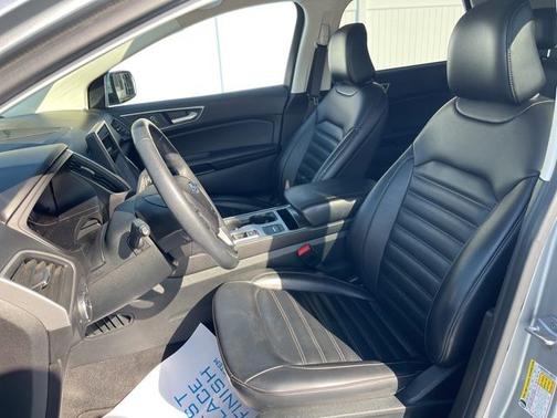ICONIC SILVER 2022 Ford Edge SEL