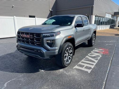Sterling 2024 GMC Canyon AT4