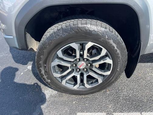 Sterling 2024 GMC Canyon AT4
