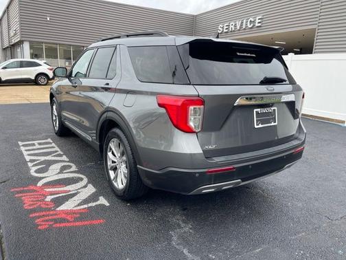 CARBONIZED GRAY METALLIC 2022 Ford Explorer XLT