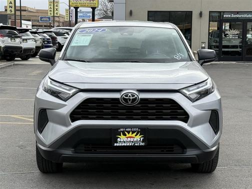 2024 Toyota RAV4 LE