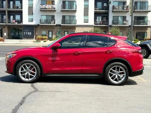2018 Alfa Romeo Stelvio Sport